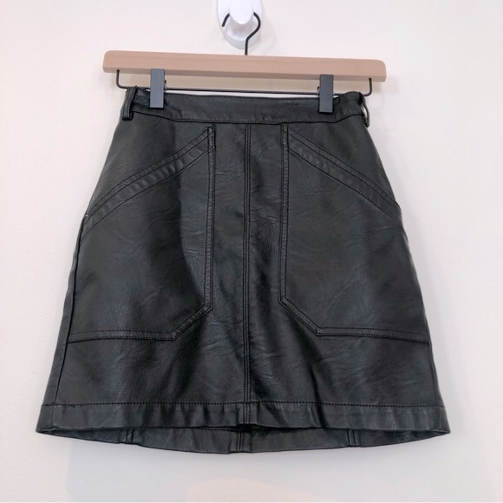 Express Faux Leather Pockets  A-line Mini Skirt Black